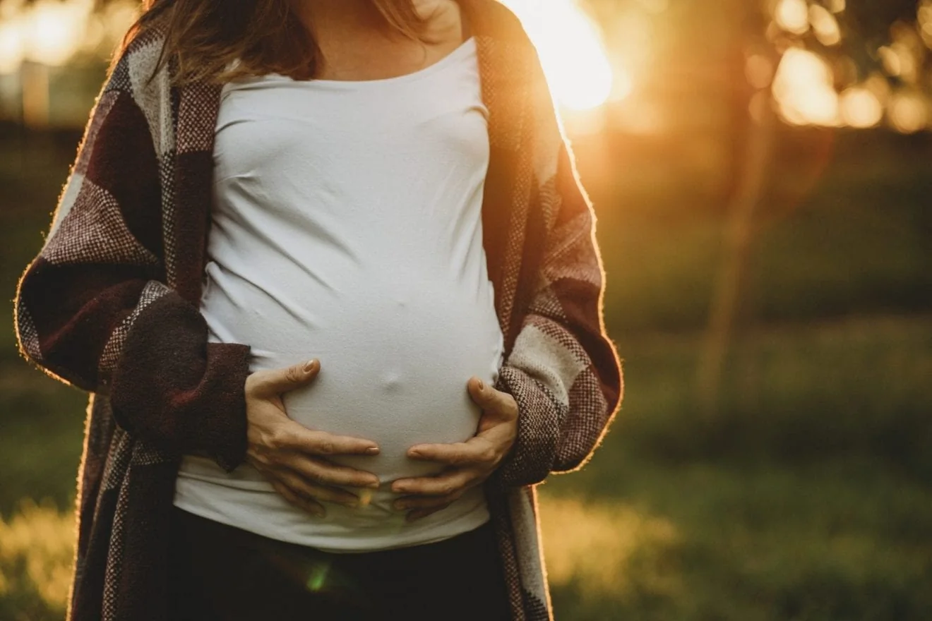 femme enceinte, symptômes grossesse, alimentation grossesse, sport enceinte