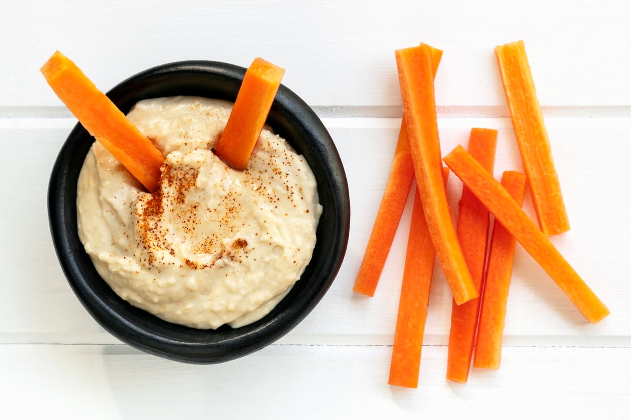 Houmous et carottes