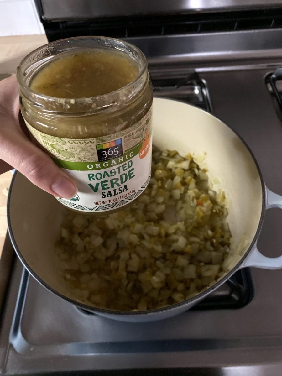 Ajout de la sauce salsa verte