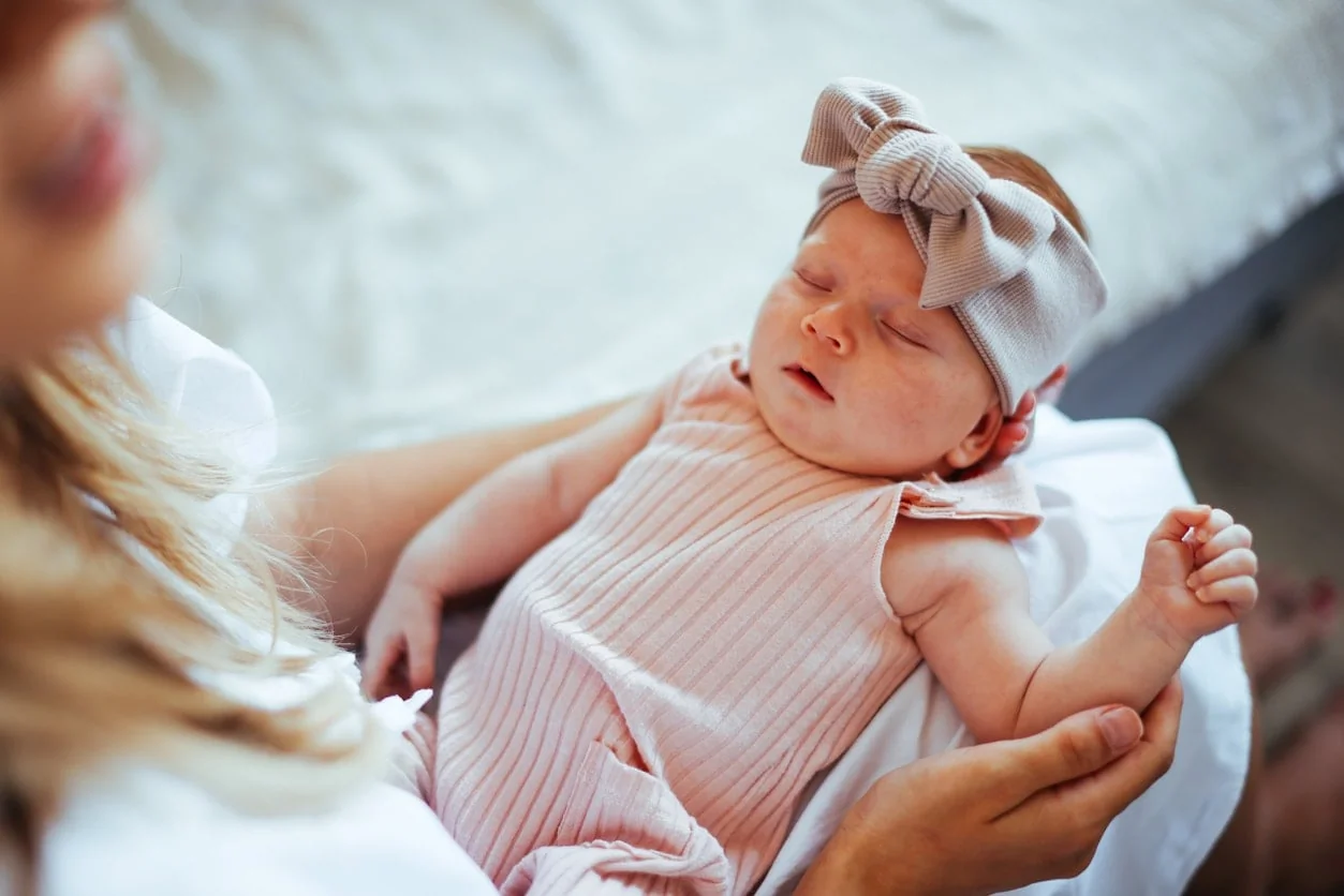 30 Plus Belles Citations pour Célébrer la Naissance d'une Petite Fille