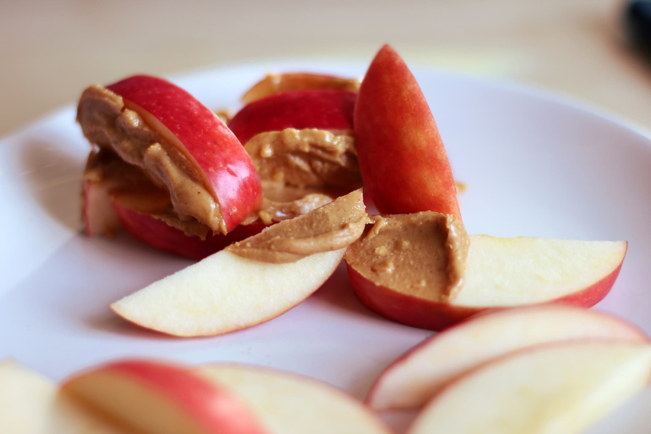 Pommes coupées avec purée d'amande