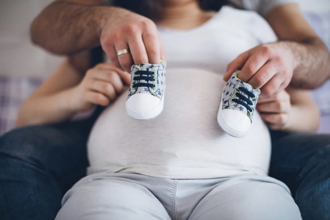 Liste valise maison de naissance : que préparer pour l'accouchement et bébé ? - Grossesse & Accouchement