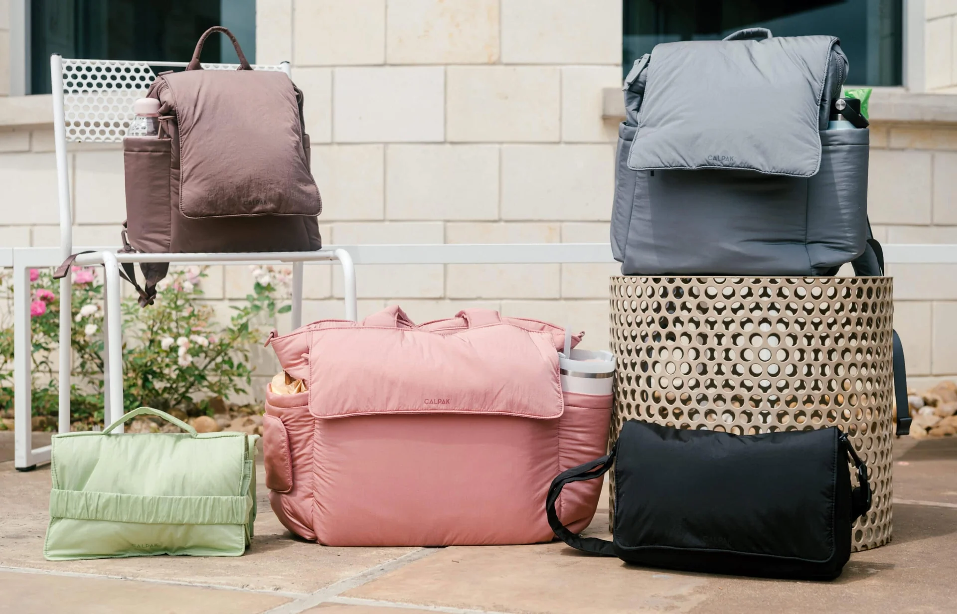 Sac à langer CALPAK : zoom sur la nouvelle collection alliant style et voyage - Produits & Équipements Bébé